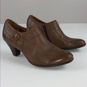 🤎Born leather boots with stacked heel 7.5